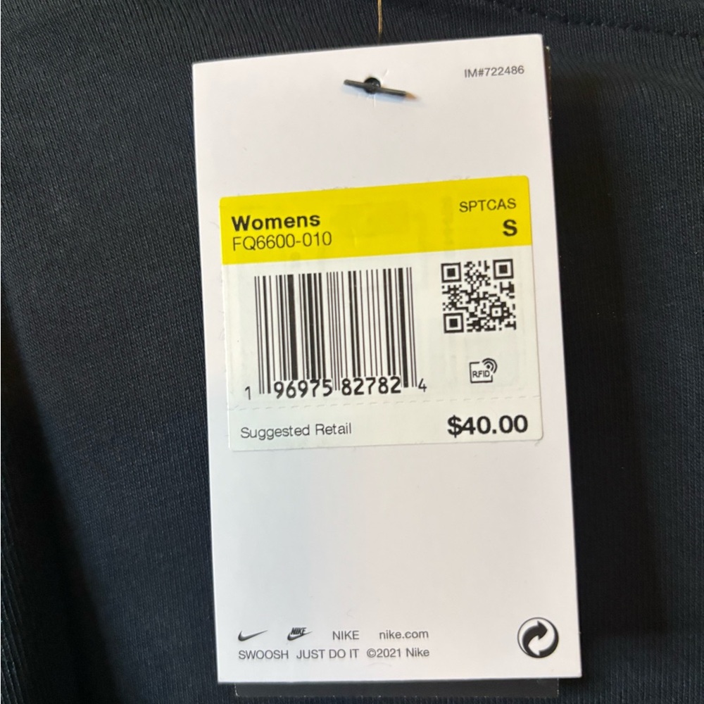 Nike Women's Black Apparel - Picture 3 of 6